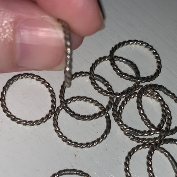 3 1/4 1.4mm Sterling Silver Thin Twist Ring - Picture 2 of 12